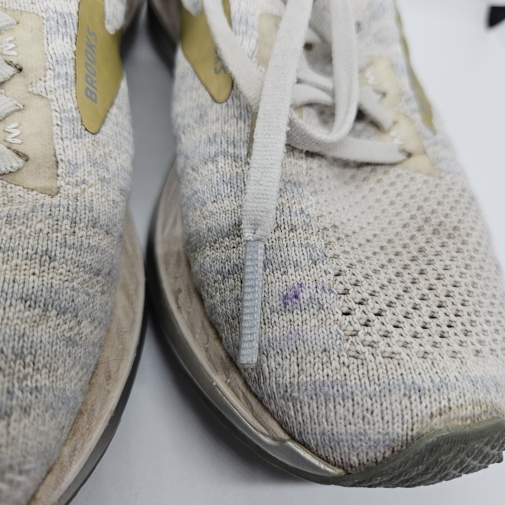 Brooks Bedlam 2 running sneakers white gray gold women's 7B - Picture 3 of 9